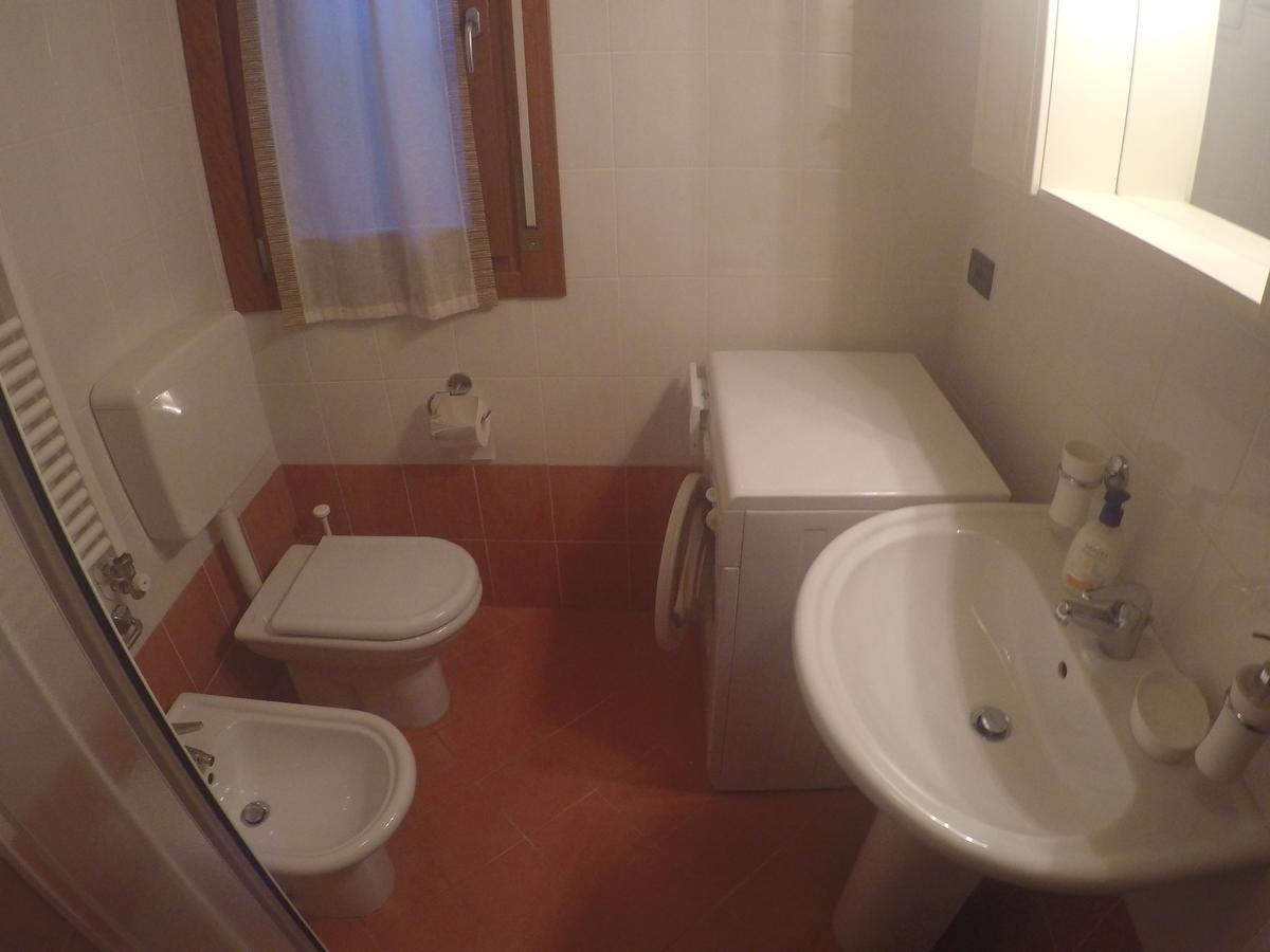 Residence Roberta Con Piscina - Agenzia Cocal Caorle Bagian luar foto